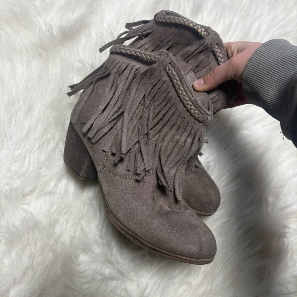 Rock and Candy Faux Leather Taupe Fringe Cowgirl Western Bootie size 4 Youth